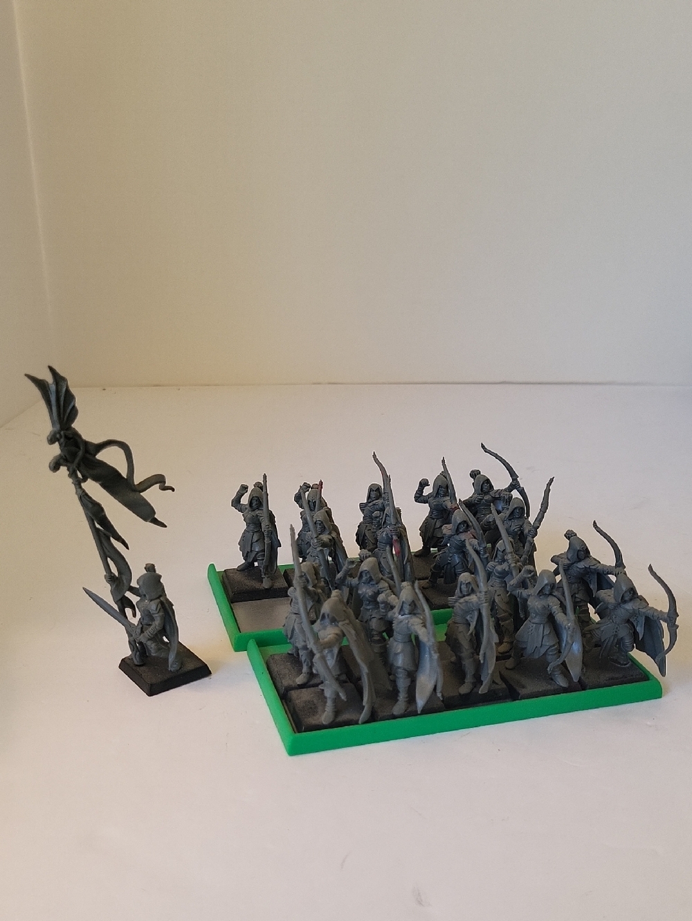 Unpainted Fantasy Feral Elves Archer and Standard Bearer Miniature Set Of 19pc